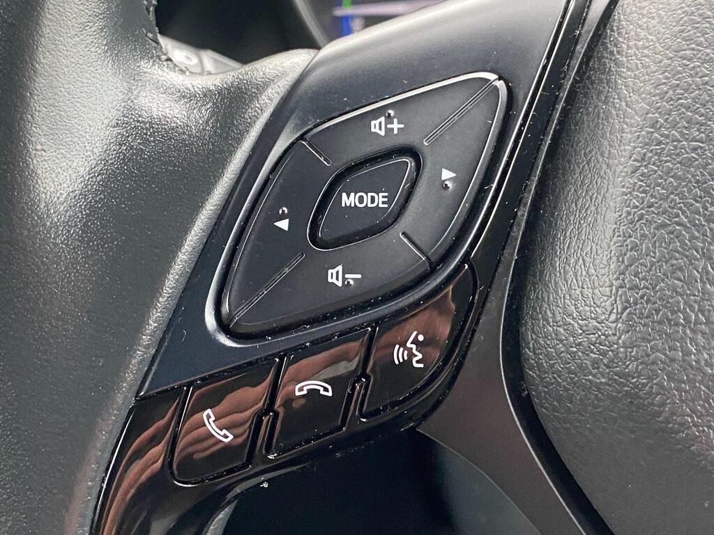 USED 2023 72 TOYOTA C-HR 1.8 VVT-h GPF Icon SUV 5dr Petrol Hybrid CVT Euro 6 (s/s) (122 ps) CARPLAY+CAMERA+ADAPTIVE CRUISE