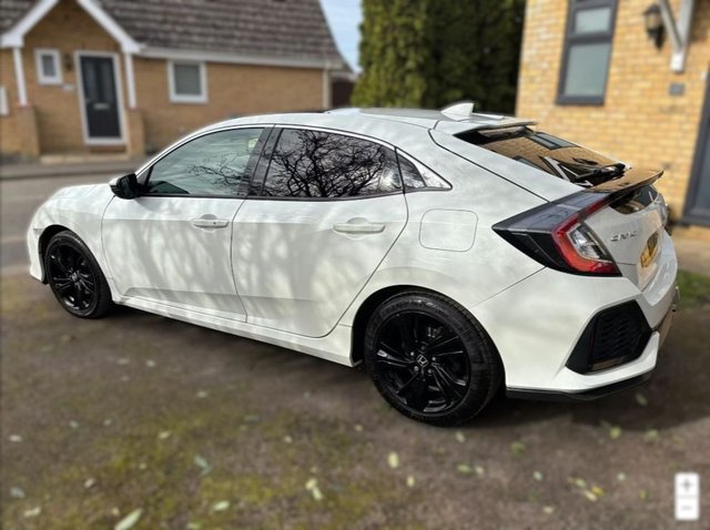 2017 HONDA CIVIC - Photo 6