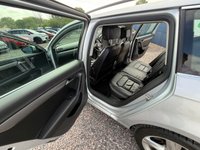 USED 2011 61 VOLKSWAGEN PASSAT 2.0 TDI BlueMotion Tech SE Estate 5dr Diesel DSG Euro 5 (s/s) (140 ps) 