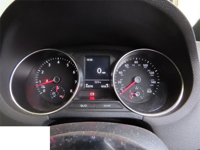 2015 VOLKSWAGEN POLO - Photo 3