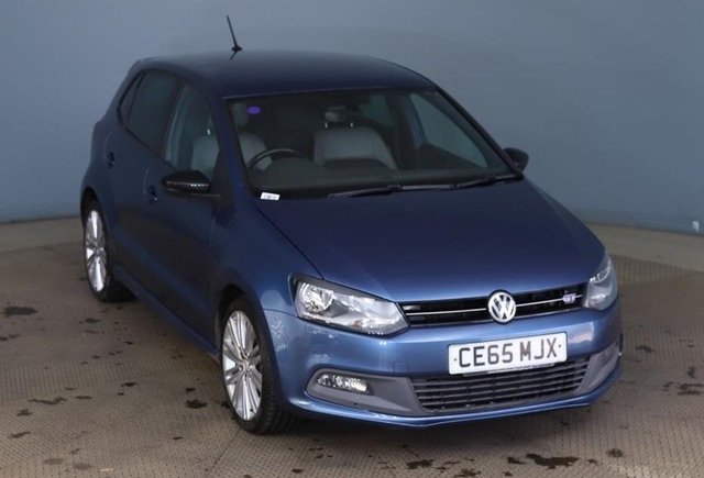 2015 VOLKSWAGEN POLO