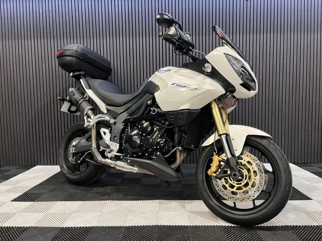 View our TRIUMPH TIGER 1050