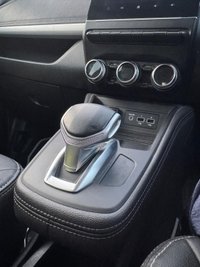 USED 2023 72 RENAULT ZOE R135 EV50 52kWh Iconic Hatchback 5dr Electric Auto (Boost Charge) (134 bhp) 