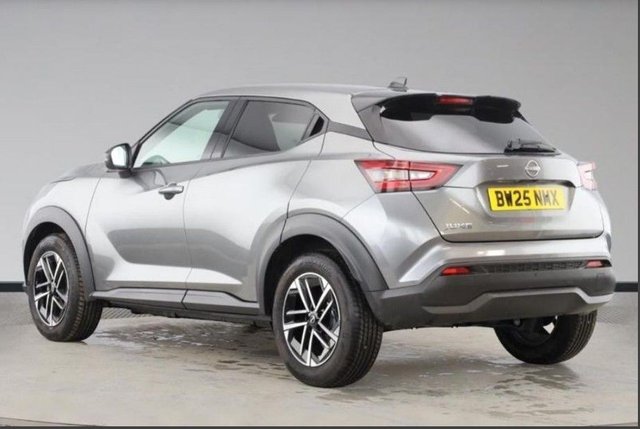 2025 Nissan Juke 1L N-Connecta 5dr - Photo 2