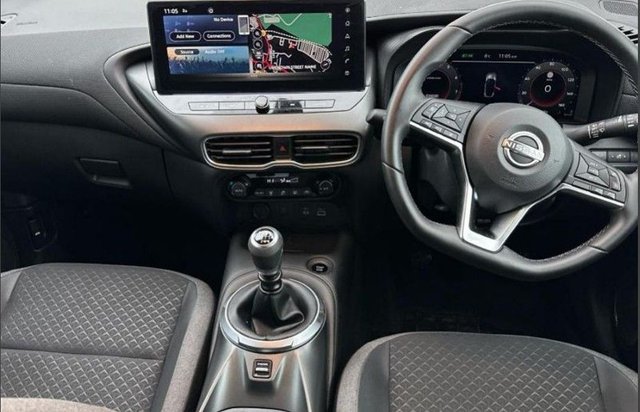 2025 Nissan Juke 1L N-Connecta 5dr - Photo 3