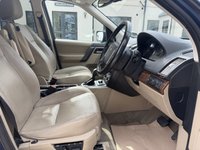 USED 2010 R LAND ROVER FREELANDER 2 2.2 TD4 HSE SUV 5dr Diesel Auto 4WD Euro 4 (160 ps) CAT D 2 KEYS SERVICE HISTORY