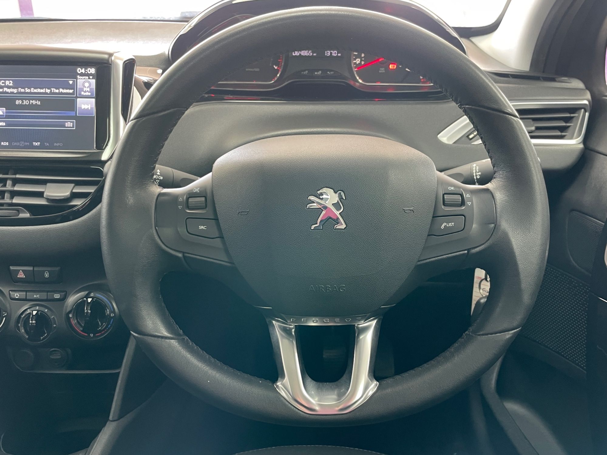 USED 2014 64 PEUGEOT 208 1.2 VTi Style Hatchback 3dr Petrol Manual Euro 5 (82 ps) 