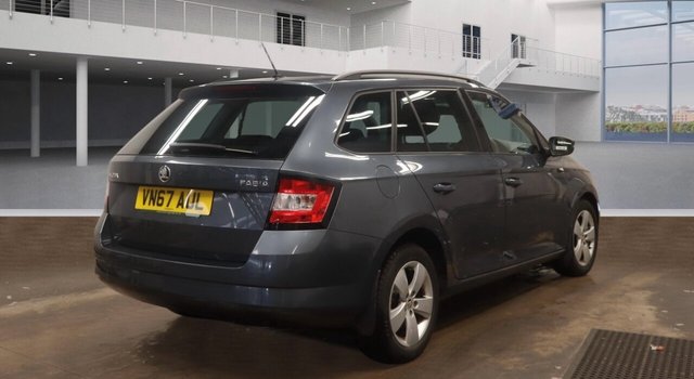 2017 SKODA FABIA - Photo 2