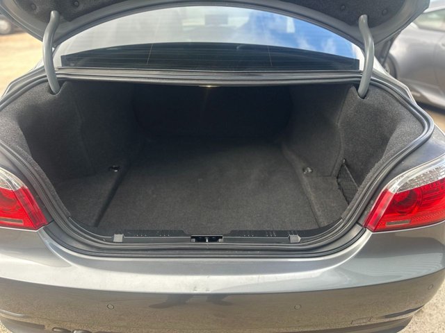 2009 BMW 5 SERIES - Photo 12