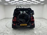 USED 2022 72 LAND ROVER DEFENDER 3.0 D300 MHEV X-Dynamic HSE Hard Top SUV 5dr Diesel Auto 4WD MWB Euro 6 (s/s) (300 ps) Finished In Santorini Black, This Defender Comes With Full Land Rover Service History, Rear Seat Conversion,  Blue Brake Callipers, 3D And Reverse Camera, 12 Months MOT, 3 Months Warranty, Finance And Extended Warranty Available.
