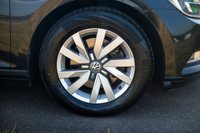 USED 2016 66 VOLKSWAGEN PASSAT 2.0 TDI BlueMotion Tech S Saloon 4dr Diesel Manual Euro 6 (s/s) (150 ps) Keyless Entry, Over &pound;2000 Extras