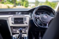 USED 2016 66 VOLKSWAGEN PASSAT 2.0 TDI BlueMotion Tech S Saloon 4dr Diesel Manual Euro 6 (s/s) (150 ps) Keyless Entry, Over &pound;2000 Extras