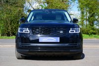 USED 2019 69 LAND ROVER RANGE ROVER 2.0 P400e 12.4kWh GPF Vogue SE SUV 5dr Petrol Plug-in Hybrid Auto 4WD Euro 6 (s/s) (404 ps) NARVIK BLACK METALLIC PAINTWORK + SUNROOF + FRIDGE + OYSTER LEATHER