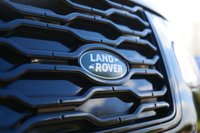 USED 2019 69 LAND ROVER RANGE ROVER 2.0 P400e 12.4kWh GPF Vogue SE SUV 5dr Petrol Plug-in Hybrid Auto 4WD Euro 6 (s/s) (404 ps) NARVIK BLACK METALLIC PAINTWORK + SUNROOF + FRIDGE + OYSTER LEATHER