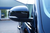 USED 2019 69 LAND ROVER RANGE ROVER 2.0 P400e 12.4kWh GPF Vogue SE SUV 5dr Petrol Plug-in Hybrid Auto 4WD Euro 6 (s/s) (404 ps) NARVIK BLACK METALLIC PAINTWORK + SUNROOF + FRIDGE + OYSTER LEATHER