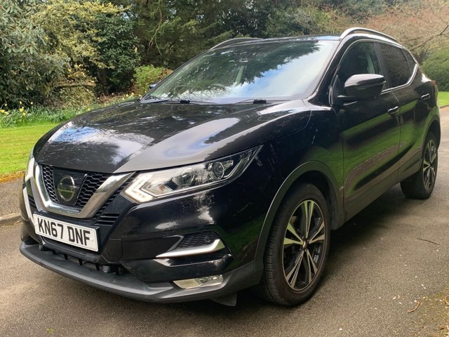 View our NISSAN QASHQAI