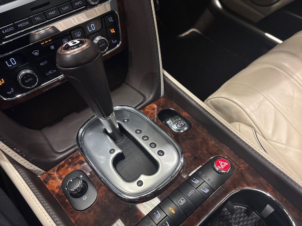 USED 2015 M BENTLEY FLYING SPUR 6.0 W12 Saloon 4dr Petrol Auto 4WD Euro 5 (625 ps) VENEERED REAR TABLES|HOMELINK