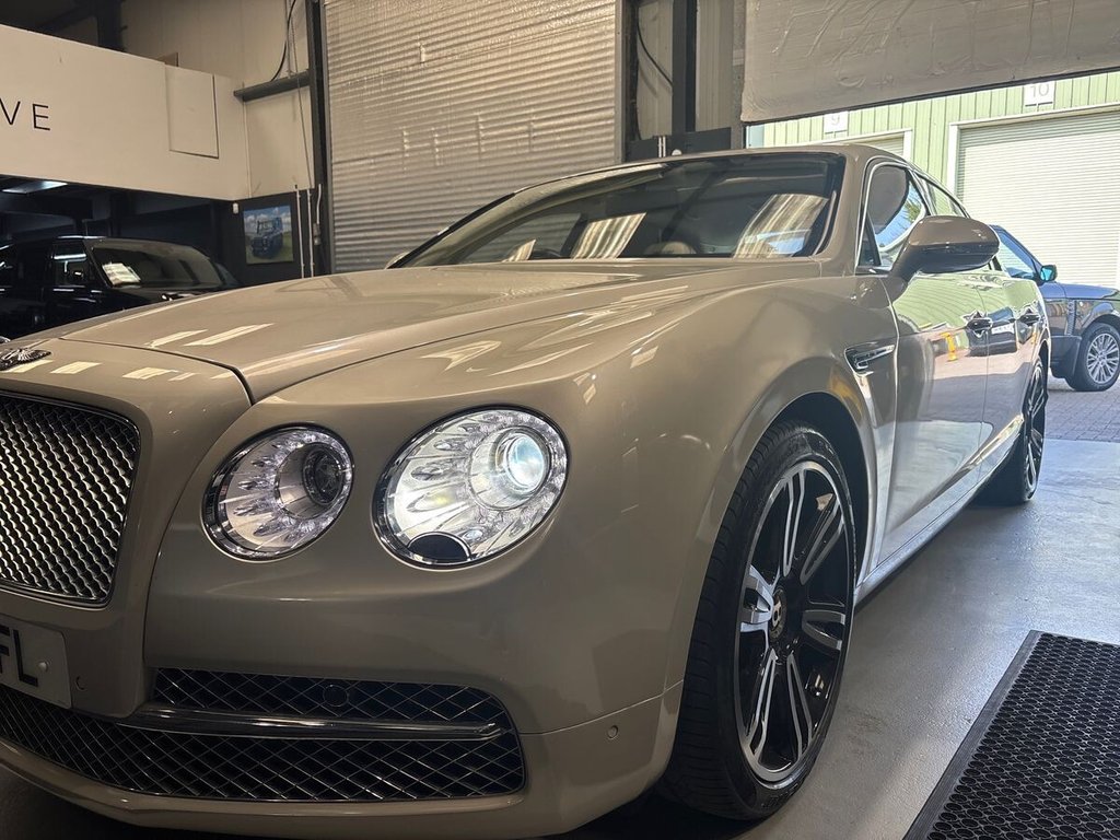 USED 2015 M BENTLEY FLYING SPUR 6.0 W12 Saloon 4dr Petrol Auto 4WD Euro 5 (625 ps) VENEERED REAR TABLES|HOMELINK