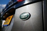 USED 2019 19 LAND ROVER RANGE ROVER VELAR 2.0 P250 R-Dynamic S SUV 5dr Petrol Auto 4WD Euro 6 (s/s) (250 ps) CORRIS GREY METALLIC PAINTWORK + SUNROOF + CARPLAY + MERIDIAN