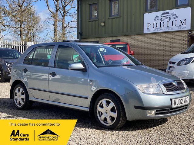 2002 FABIA 2.0 MPI ELEGANCE 5DR 2002 32,000 MANUAL 2 LTR GREY PETROL 2,990... photo