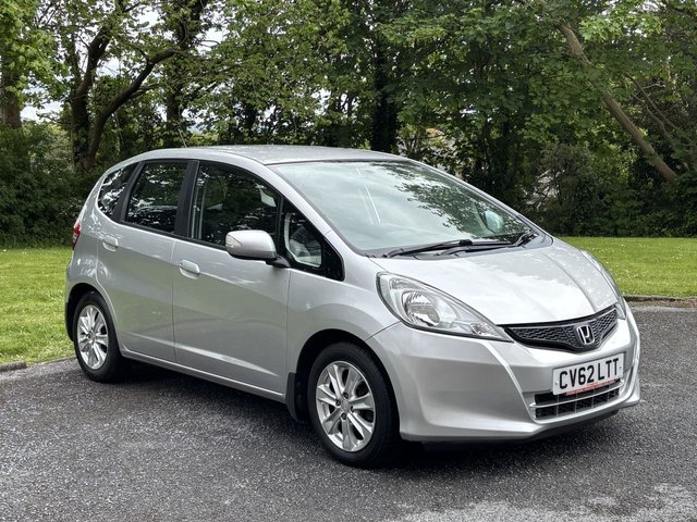 View our Honda Jazz 1.4 i-VTEC ES Hatchback 5dr Petrol CVT Euro 5 (99 ps)