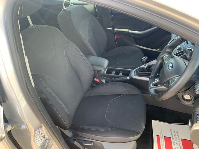 2015 FORD FOCUS - Photo 6