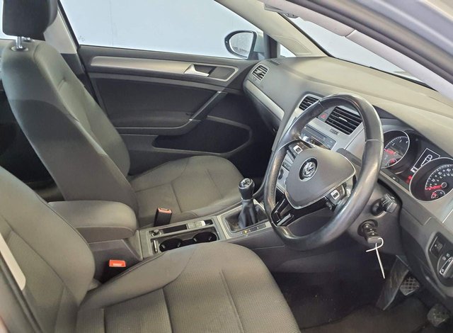 2016 VOLKSWAGEN GOLF - Photo 2