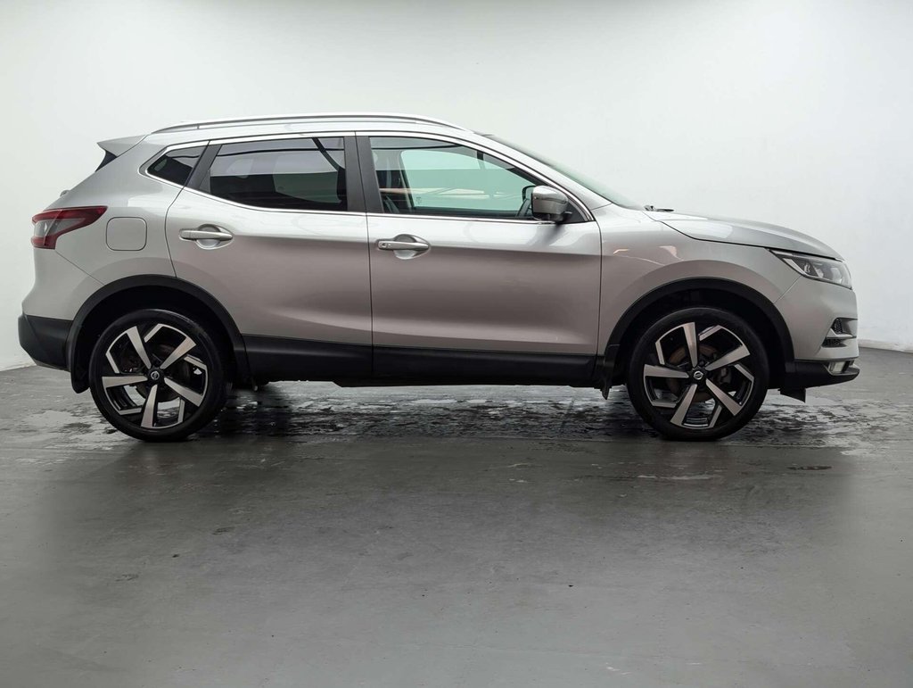 Used 2021 21 NISSAN QASHQAI 1.3 Qashqai N-Motion DiG-T 5dr CLICK & COLLECT/ HOME DELIVERY