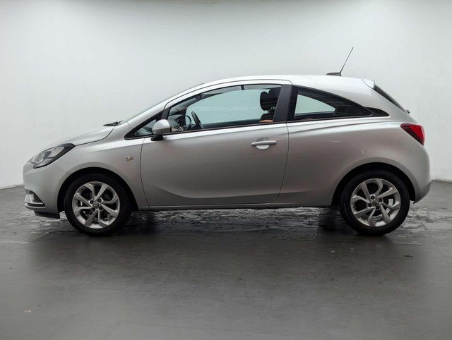 USED 2018 18 VAUXHALL CORSA 1.4 Corsa SRi Nav 3dr CLICK & COLLECT/ HOME DELIVERY