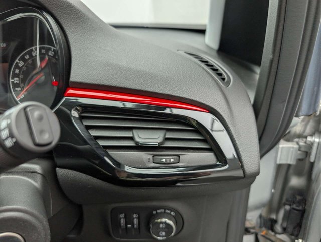 USED 2018 18 VAUXHALL CORSA 1.4 Corsa SRi Nav 3dr CLICK & COLLECT/ HOME DELIVERY