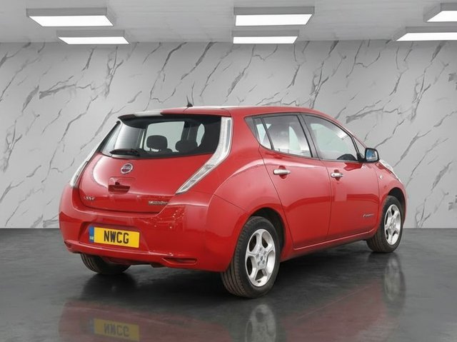 2017 NISSAN LEAF - Photo 4