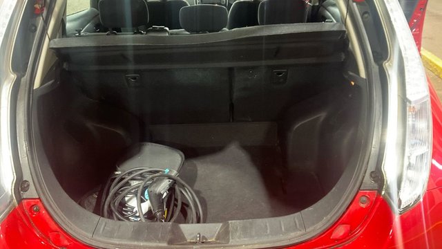 2017 NISSAN LEAF - Photo 11
