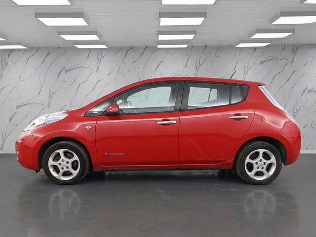 2017 NISSAN LEAF - Photo 5