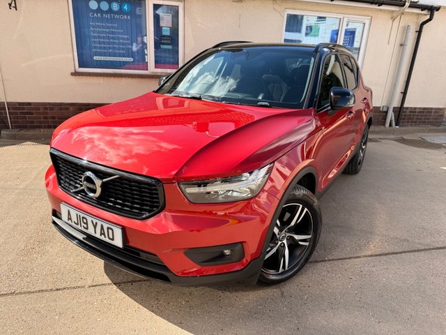 2019 VOLVO XC40 - Photo 3