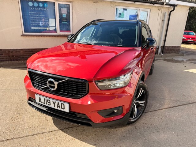 2019 VOLVO XC40 - Photo 4