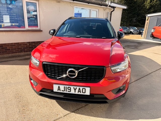 2019 VOLVO XC40 - Photo 7