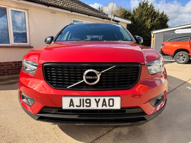 2019 VOLVO XC40 - Photo 9