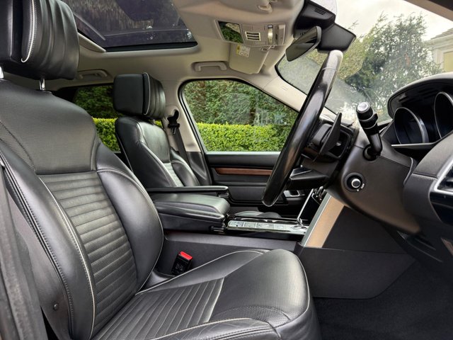 View our LAND ROVER DISCOVERY