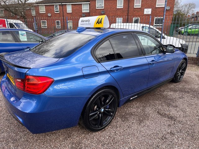 2013 BMW 3 SERIES - Photo 2