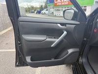 USED 2019 68 MERCEDES-BENZ X-CLASS 2.3 CDI Power Pickup Double Cab 4dr Diesel Auto 4MATIC Euro 6 (190 ps) This 2019 Mercedes Benz X Class Power pickup presents a compelling proposition with its remarkably low mileage for its age. This four wheel drive, 2.3 litre diesel automatic boasts a Euro 6 emission class and a substantial towing weight of 3500 kg, making it a capable and compliant choice. With a clear vehicle history check, this X Class offers peace of mind alongside its robust performance. The Mercedes Benz X Class Power pickup is designed for those who need versatility and strength.