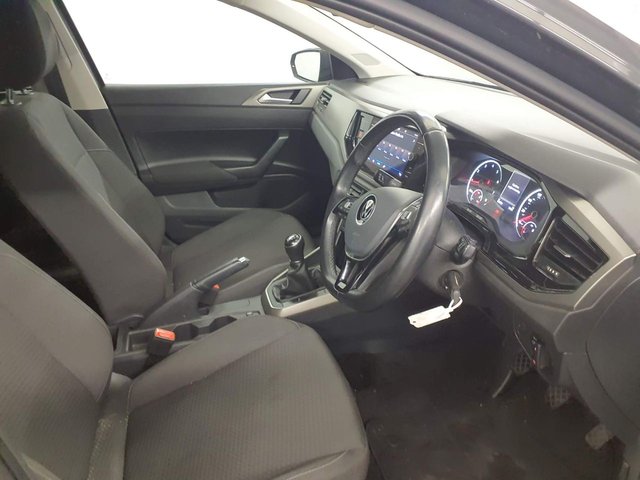 2021 VOLKSWAGEN POLO - Photo 2