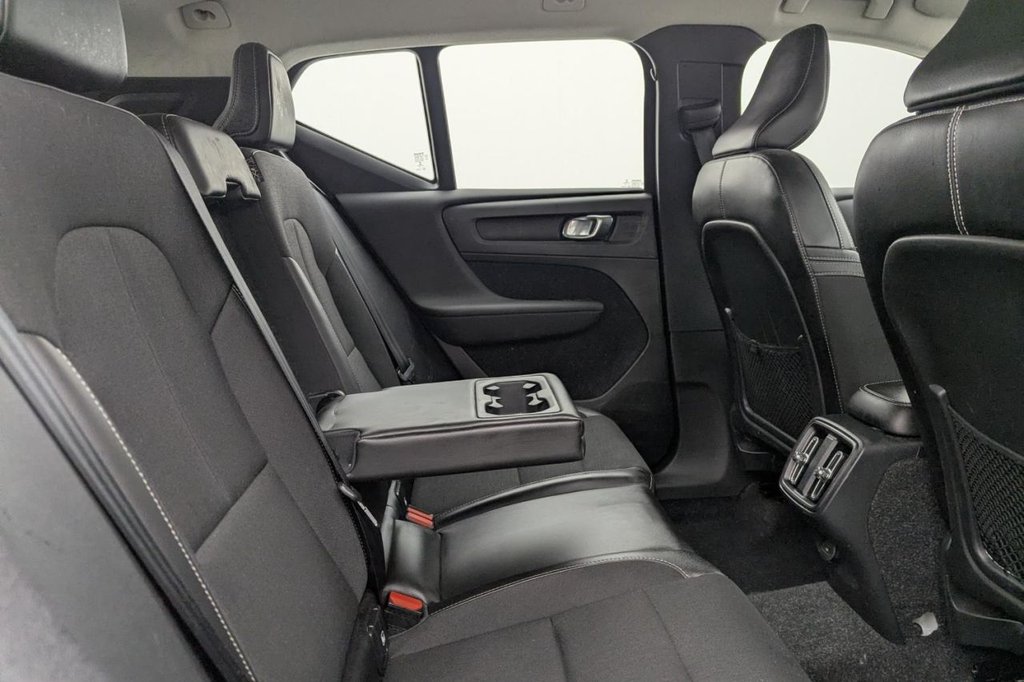 USED 2018 18 VOLVO XC40 1.5 T3 Momentum SUV 5dr Petrol Manual Euro 6 (s/s) (156 ps) Sat Nav, Climate, Sensors