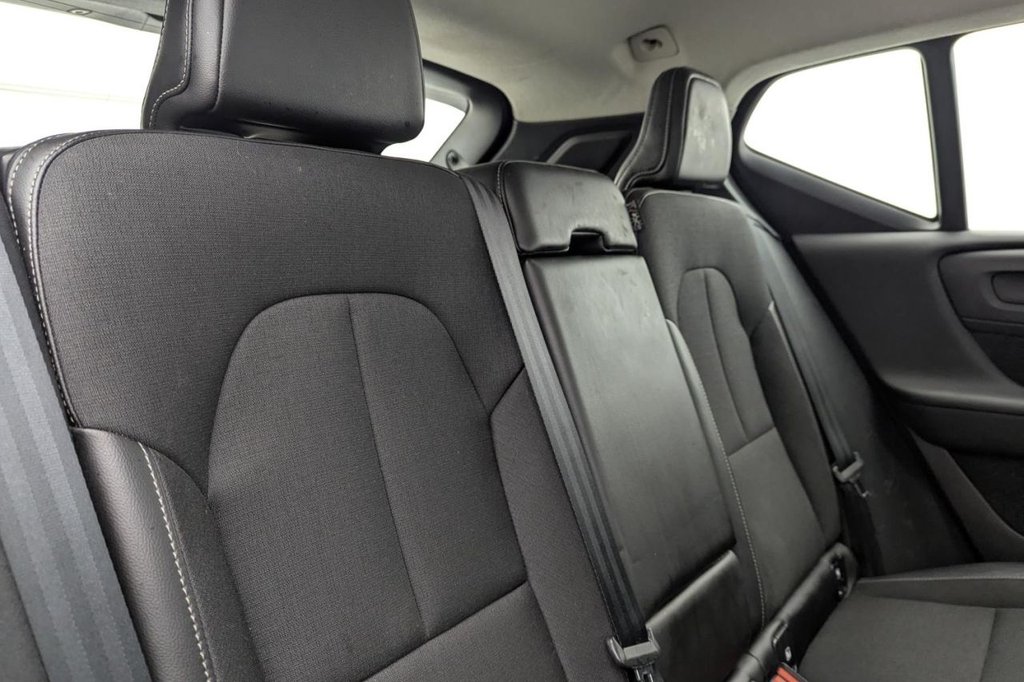 USED 2018 18 VOLVO XC40 1.5 T3 Momentum SUV 5dr Petrol Manual Euro 6 (s/s) (156 ps) Sat Nav, Climate, Sensors
