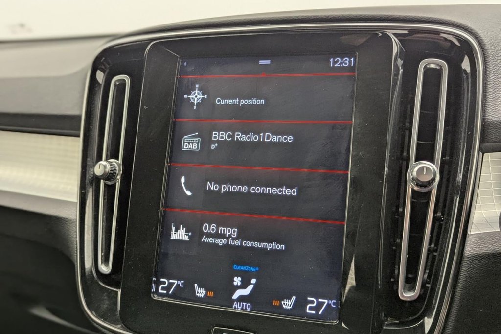 USED 2018 18 VOLVO XC40 1.5 T3 Momentum SUV 5dr Petrol Manual Euro 6 (s/s) (156 ps) Sat Nav, Climate, Sensors