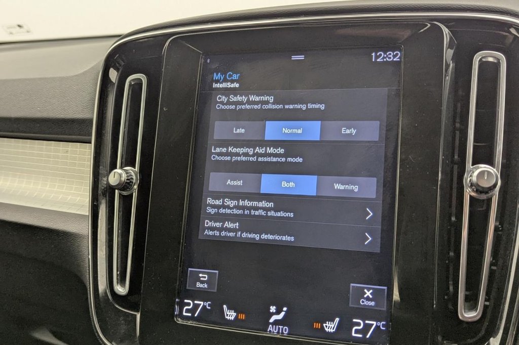 USED 2018 18 VOLVO XC40 1.5 T3 Momentum SUV 5dr Petrol Manual Euro 6 (s/s) (156 ps) Sat Nav, Climate, Sensors
