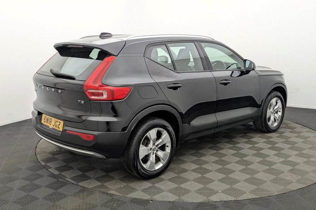 USED 2018 18 VOLVO XC40 1.5 T3 Momentum SUV 5dr Petrol Manual Euro 6 (s/s) (156 ps) Sat Nav, Climate, Sensors