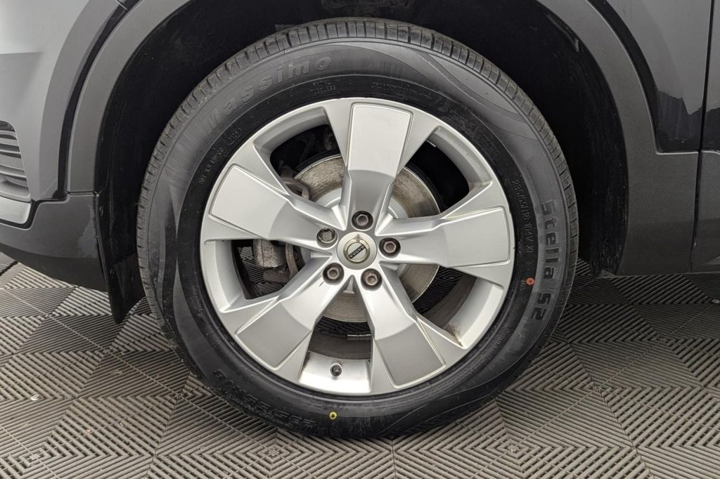 USED 2018 18 VOLVO XC40 1.5 T3 Momentum SUV 5dr Petrol Manual Euro 6 (s/s) (156 ps) Sat Nav, Climate, Sensors