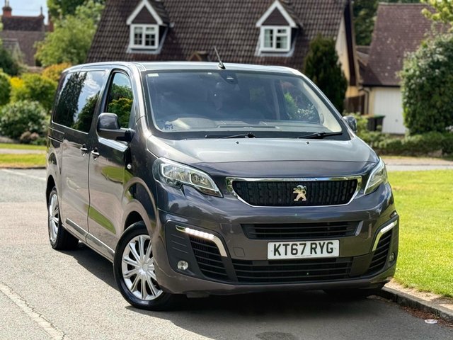 View our PEUGEOT TRAVELLER