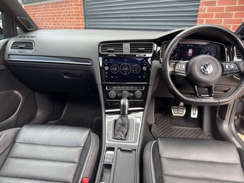 View our VOLKSWAGEN GOLF