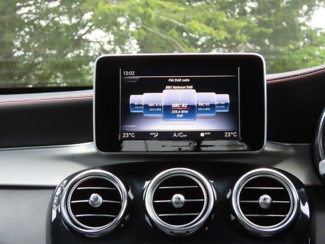 2018 Mercedes-Benz GLC - Photo 11